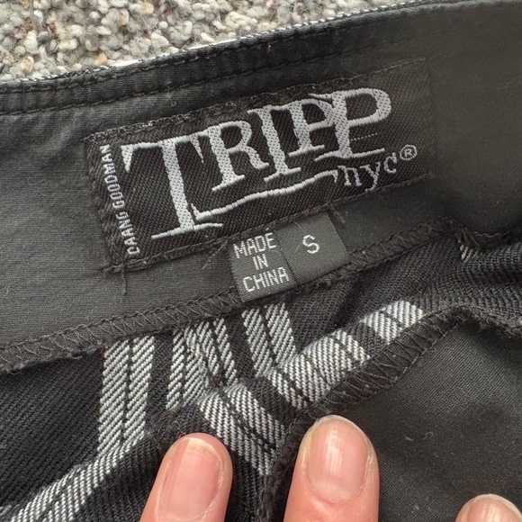 Tripp NYC- Punk Plaid Buckle Skirt - Picture 5 of 7